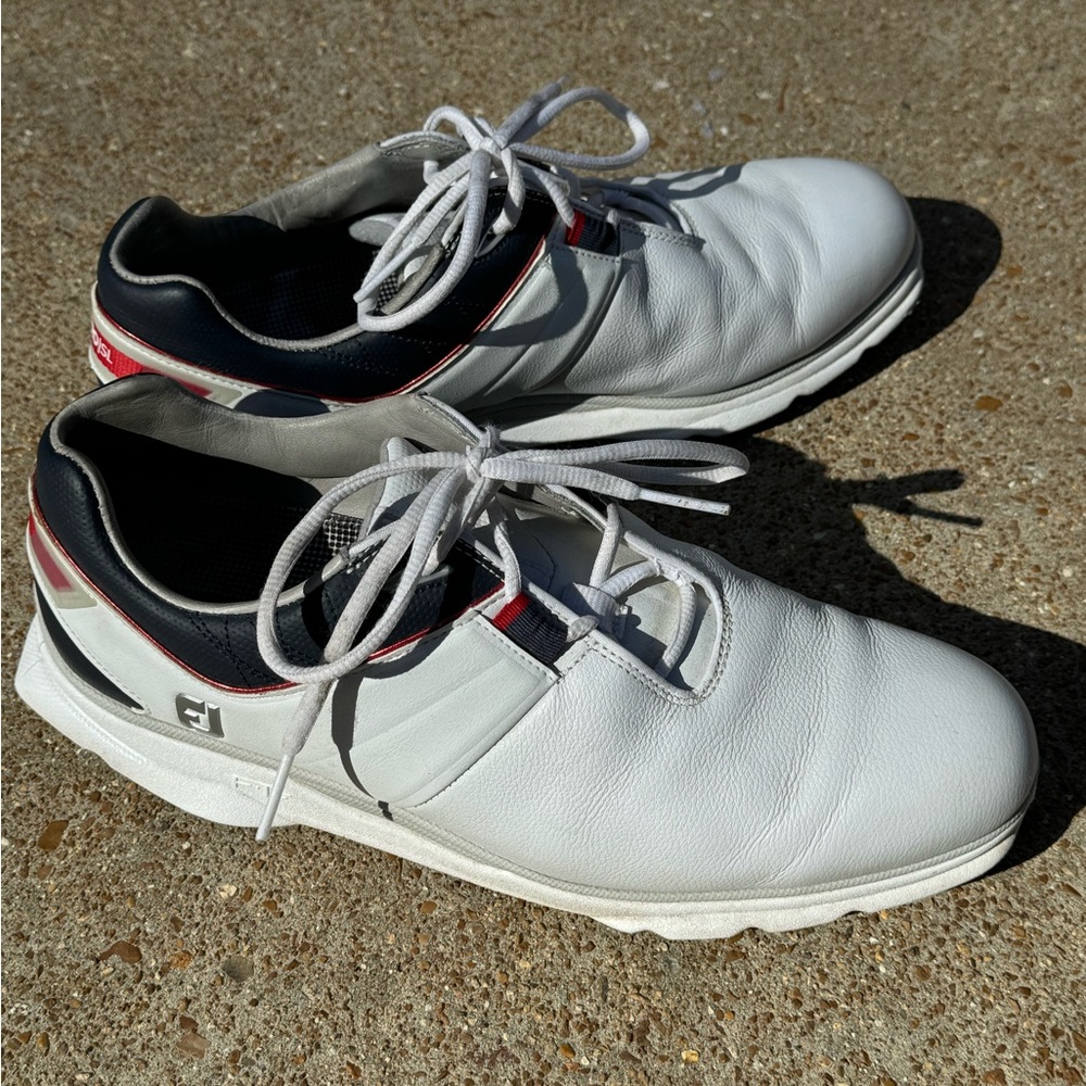 Men’s Footjoy Pro SL golf shoes